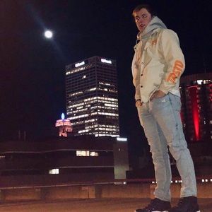 Meet your Posher, Luke